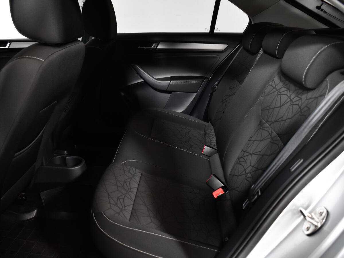 Skoda Rapid с пробегом — 2019 год. Фото: #9