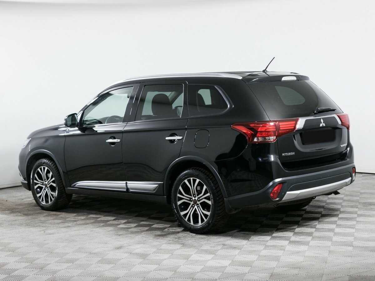 Mitsubishi Outlander с пробегом — 2015 год. Фото: #5
