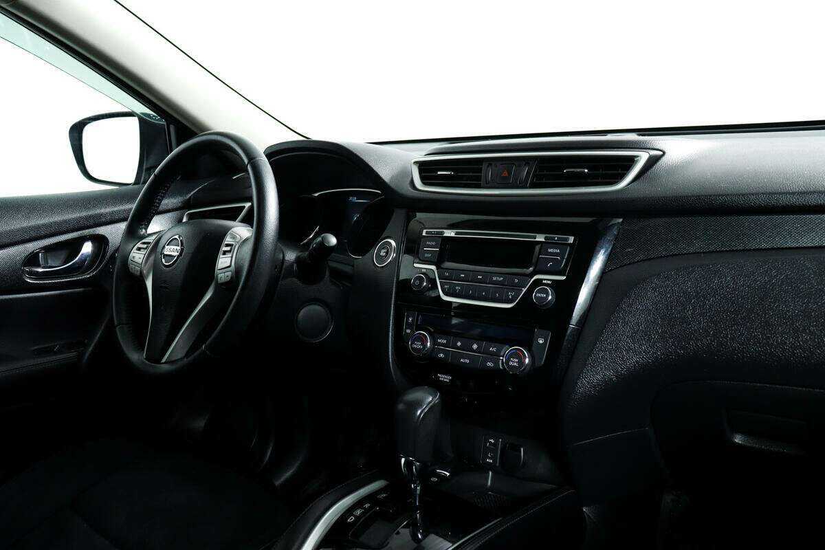 Nissan X-Trail с пробегом — 2015 год. Фото: #8