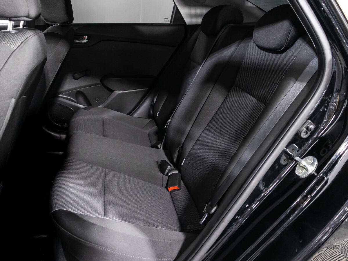 Hyundai Solaris с пробегом — 2017 год. Фото: #9