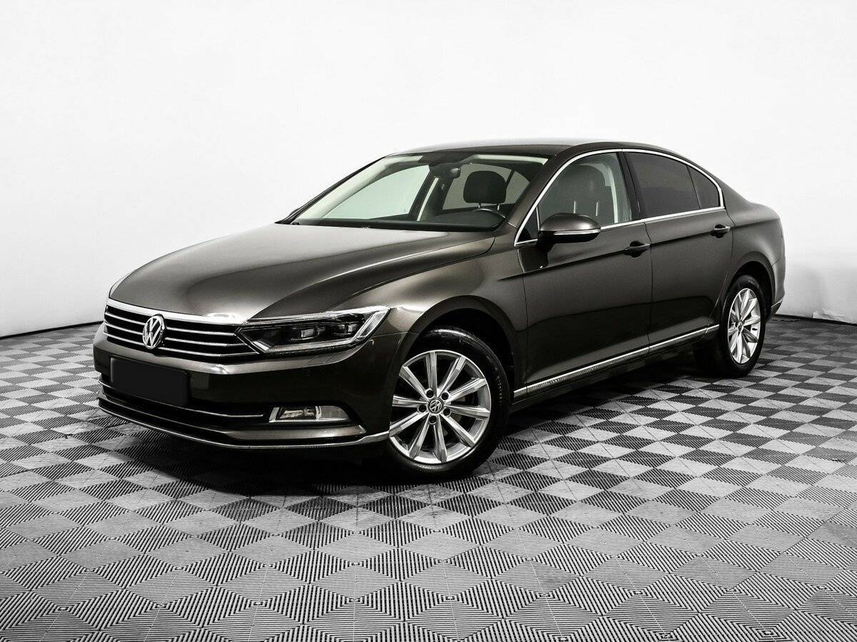 Volkswagen Passat с пробегом — 2017 год. Посмотреть фото