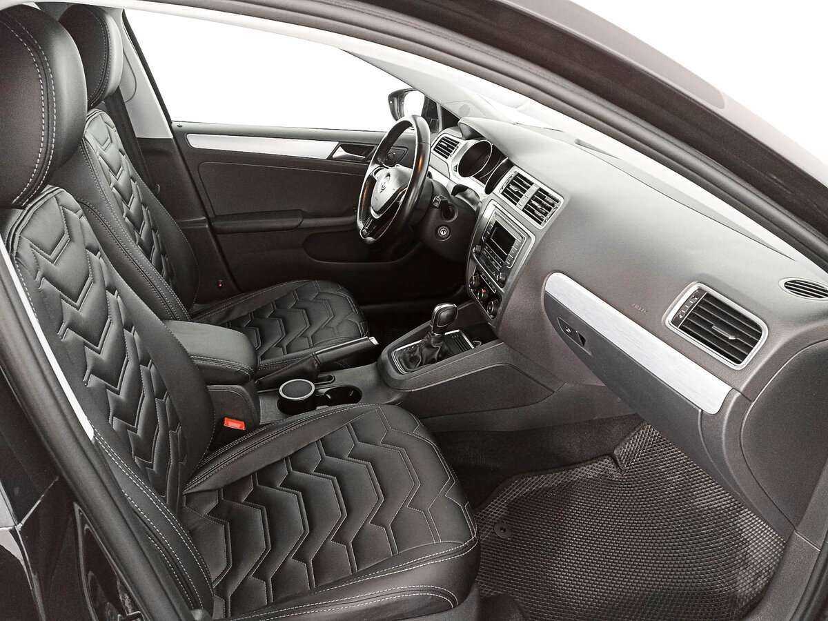 Volkswagen Jetta с пробегом — 2018 год. Фото: #9