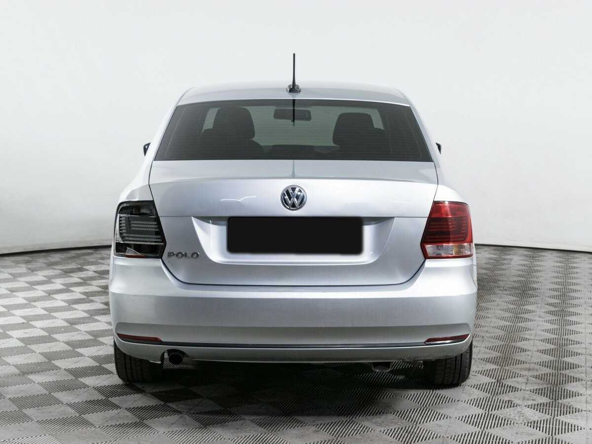 Volkswagen Polo с пробегом — 2017 год. Фото: #4
