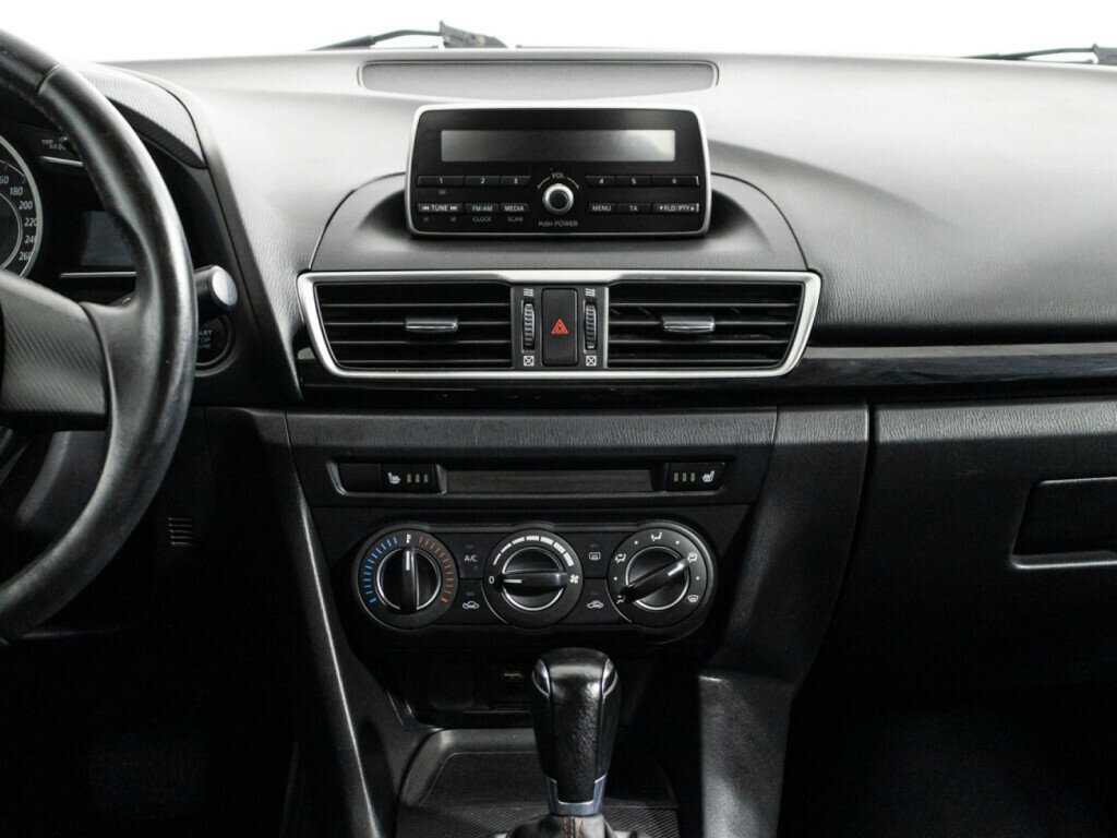 Mazda 3 с пробегом — 2014 год. Фото: #12