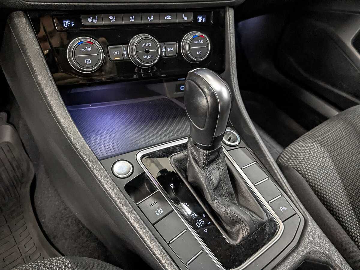 Volkswagen Jetta с пробегом — 2020 год. Фото: #20