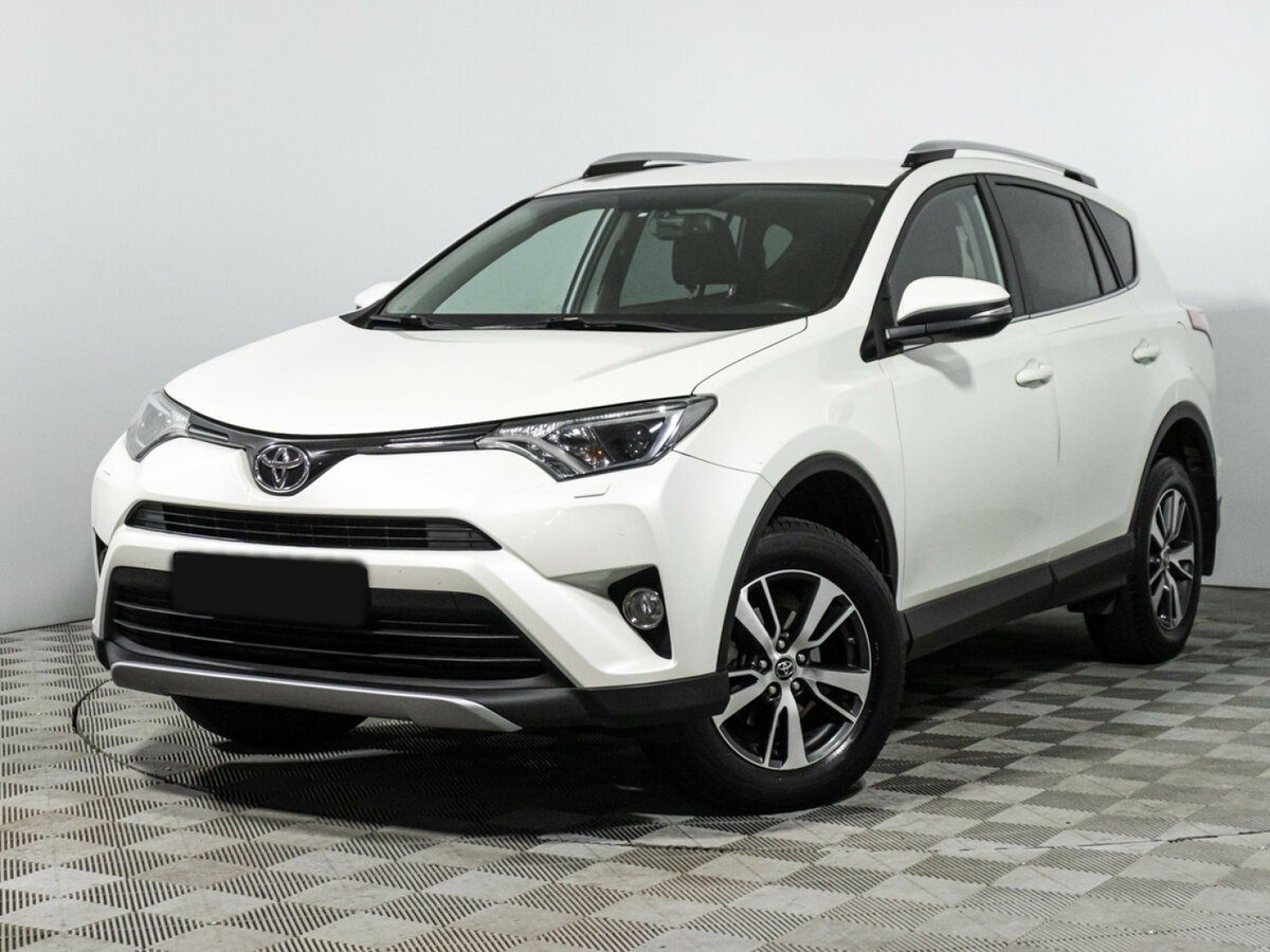 Toyota RAV4 с пробегом — 2017 год. Посмотреть фото