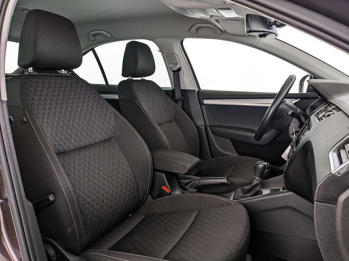 Skoda Octavia с пробегом — 2016 год. Фото: #23