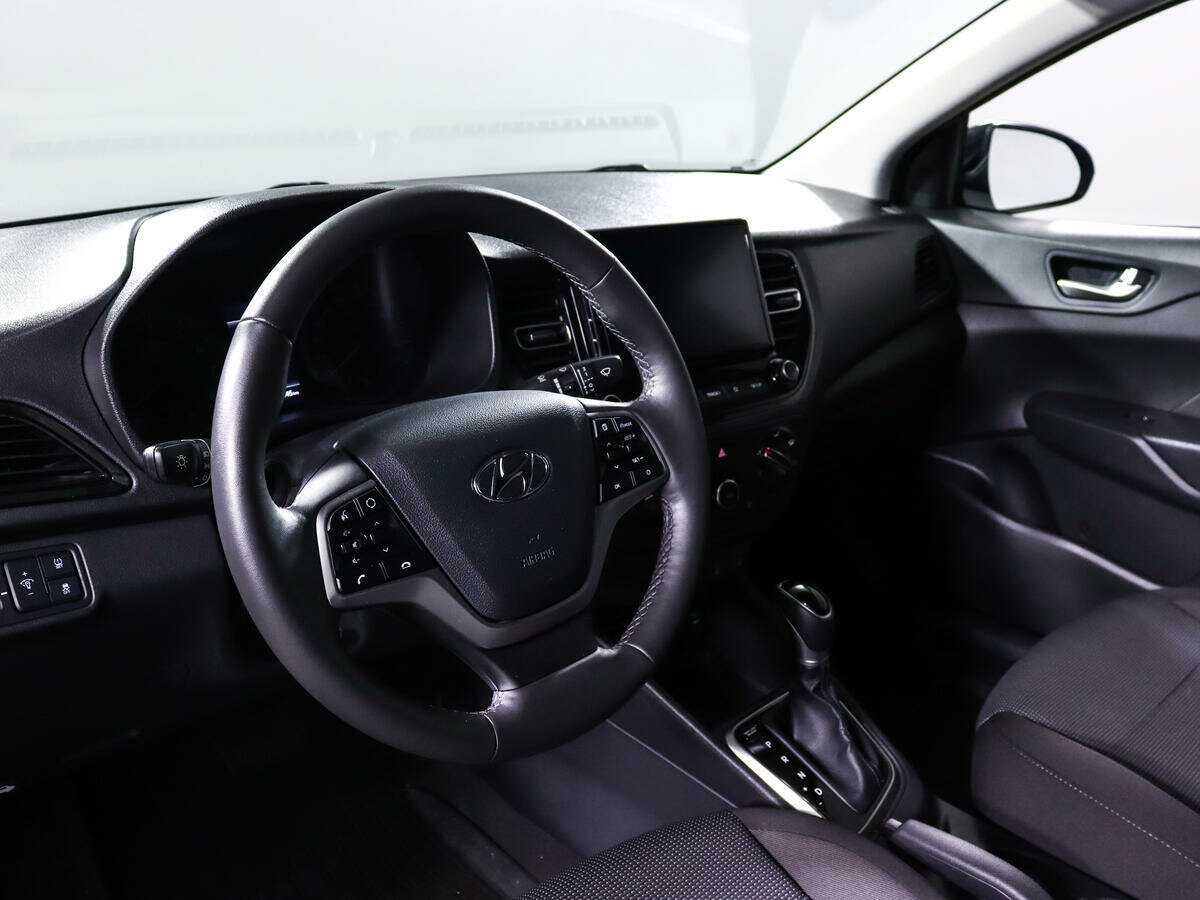 Hyundai Solaris с пробегом — 2021 год. Фото: #11