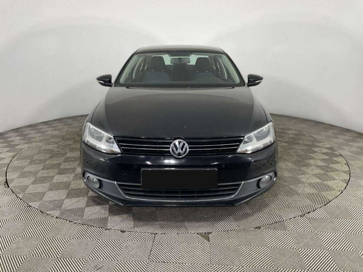 Volkswagen Jetta с пробегом — 2013 год. Фото: #1