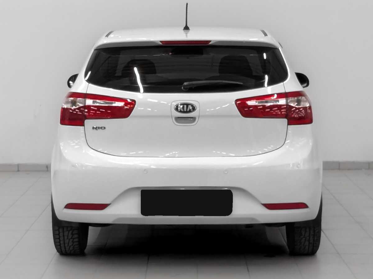 Kia Rio с пробегом — 2015 год. Фото: #5