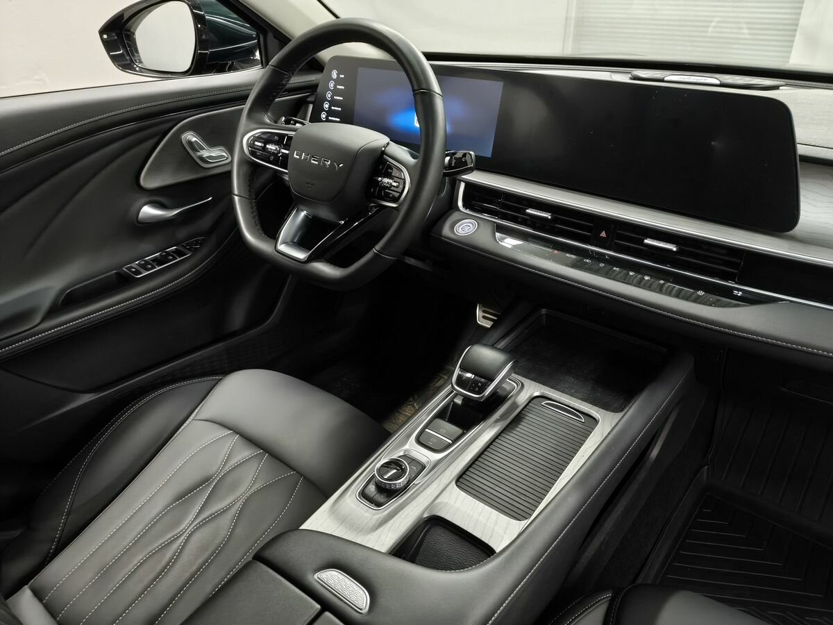 Chery Arrizo 8 с пробегом — 2024 год. Фото: #9