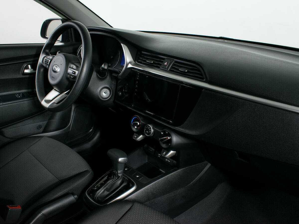 Kia Rio с пробегом — 2021 год. Фото: #6