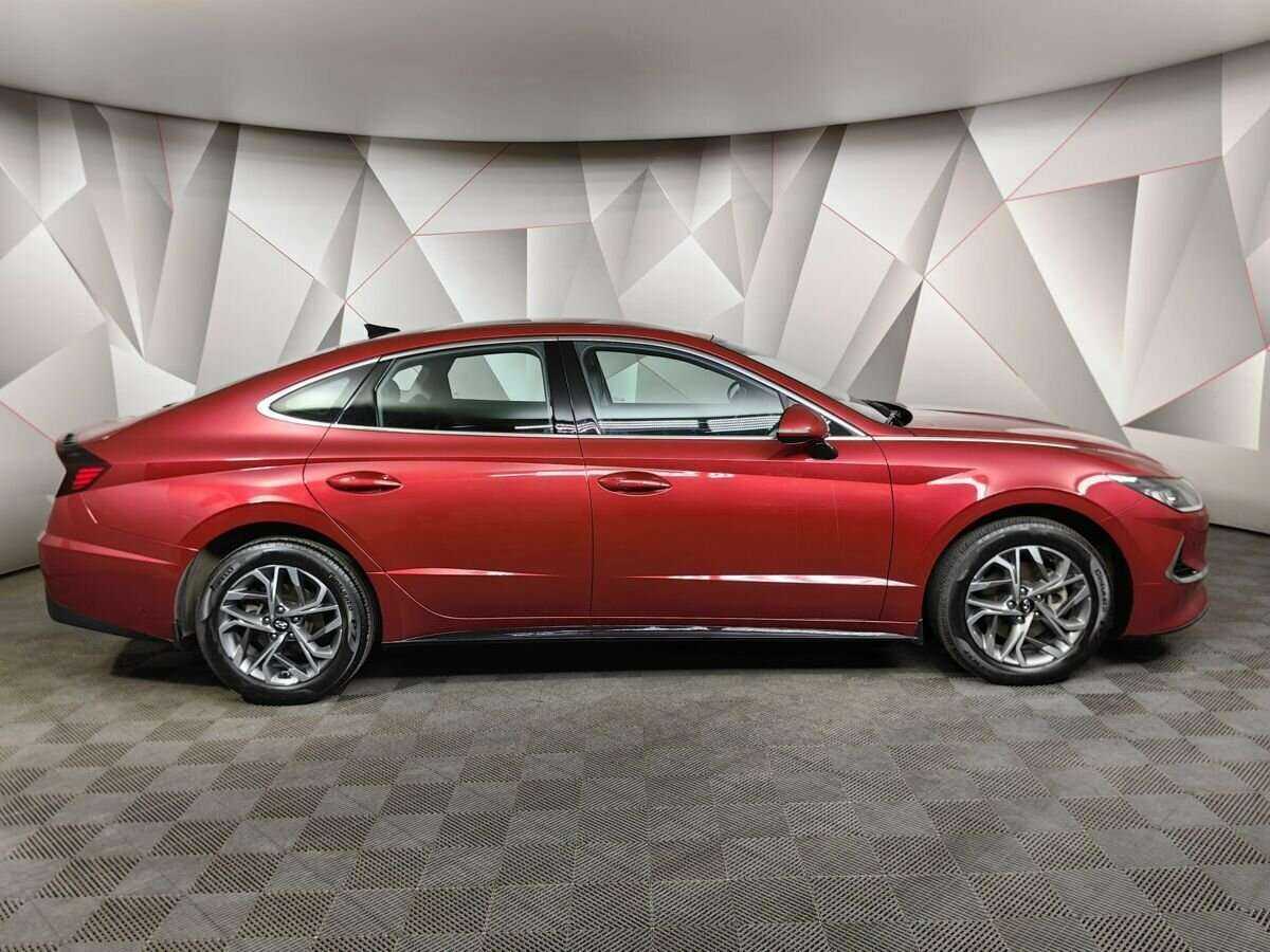 Hyundai Sonata с пробегом — 2022 год. Фото: #3
