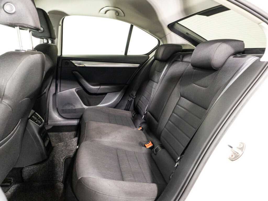 Skoda Octavia с пробегом — 2014 год. Фото: #9