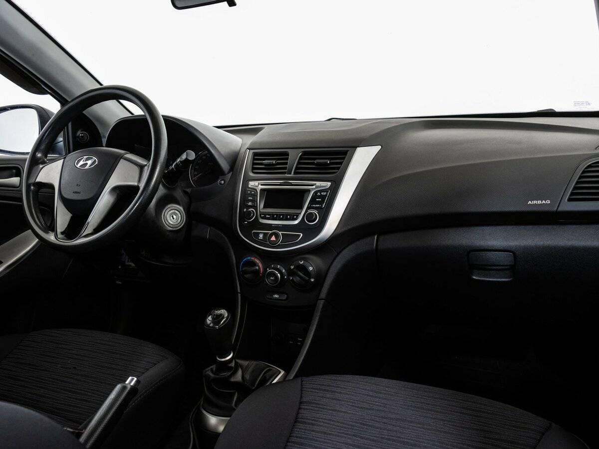 Hyundai Solaris с пробегом — 2016 год. Фото: #6