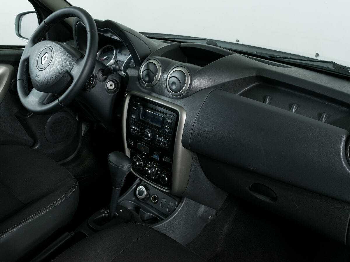 Renault Duster с пробегом — 2014 год. Фото: #8