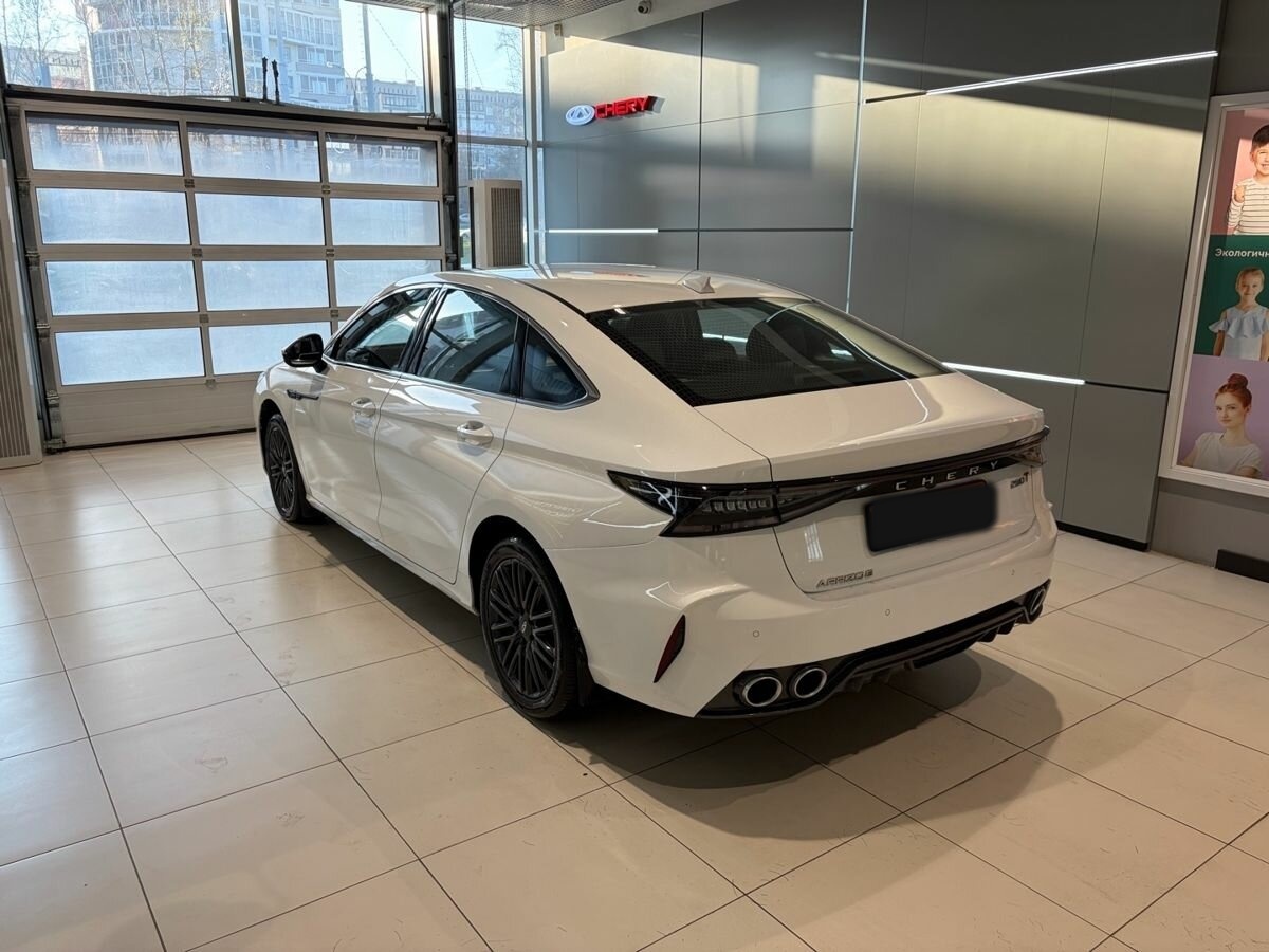 Chery Arrizo 8 с пробегом — 2024 год. Фото: #5