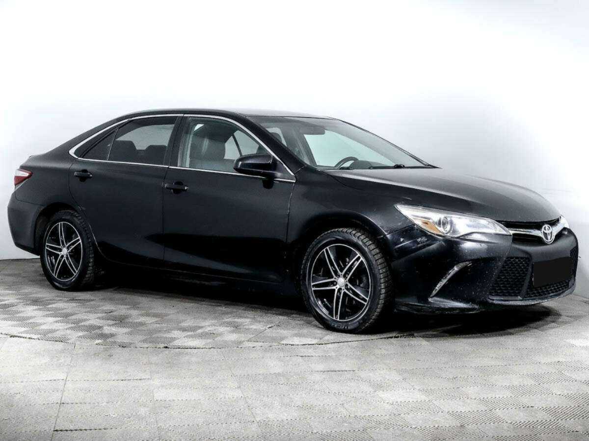 Toyota Camry с пробегом — 2014 год. Фото: #2