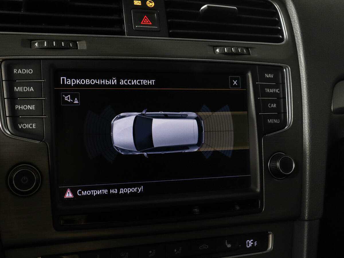 Volkswagen Golf с пробегом — 2013 год. Фото: #12