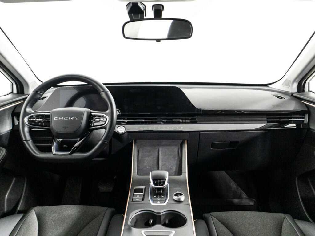 OMODA C5 с пробегом — 2022 год. Фото: #12