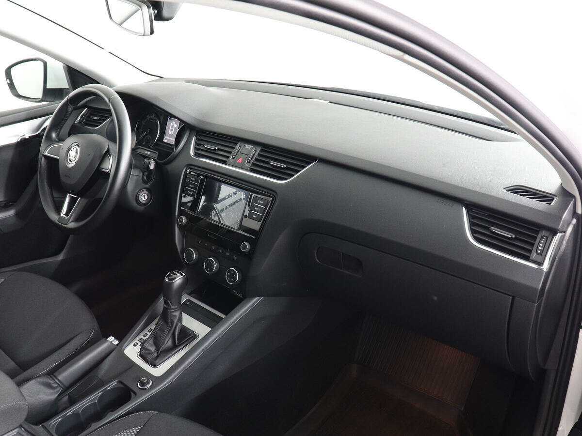 Skoda Octavia с пробегом — 2019 год. Фото: #9