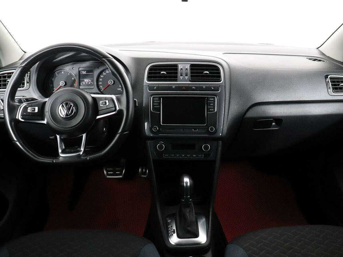 Volkswagen Polo с пробегом — 2019 год. Фото: #9