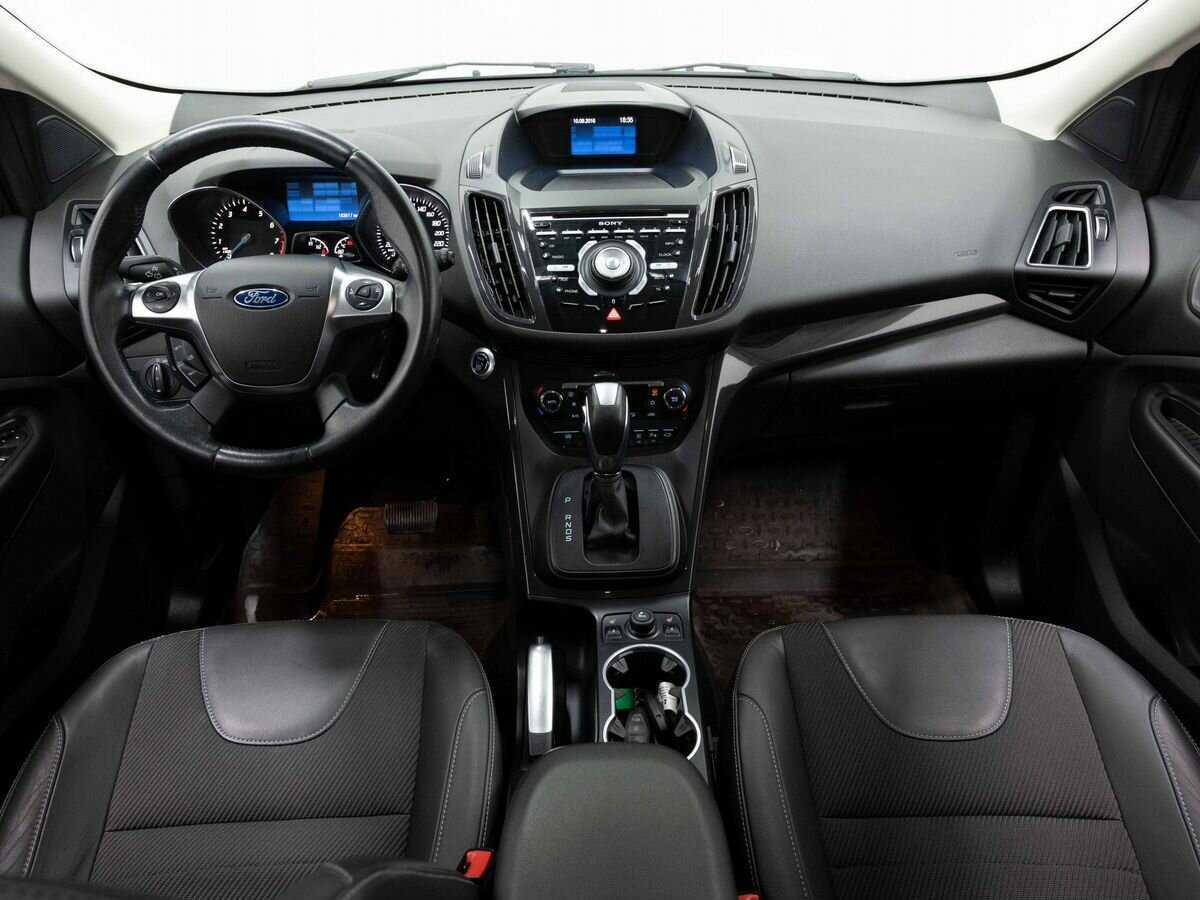 Ford Kuga с пробегом — 2016 год. Фото: #13