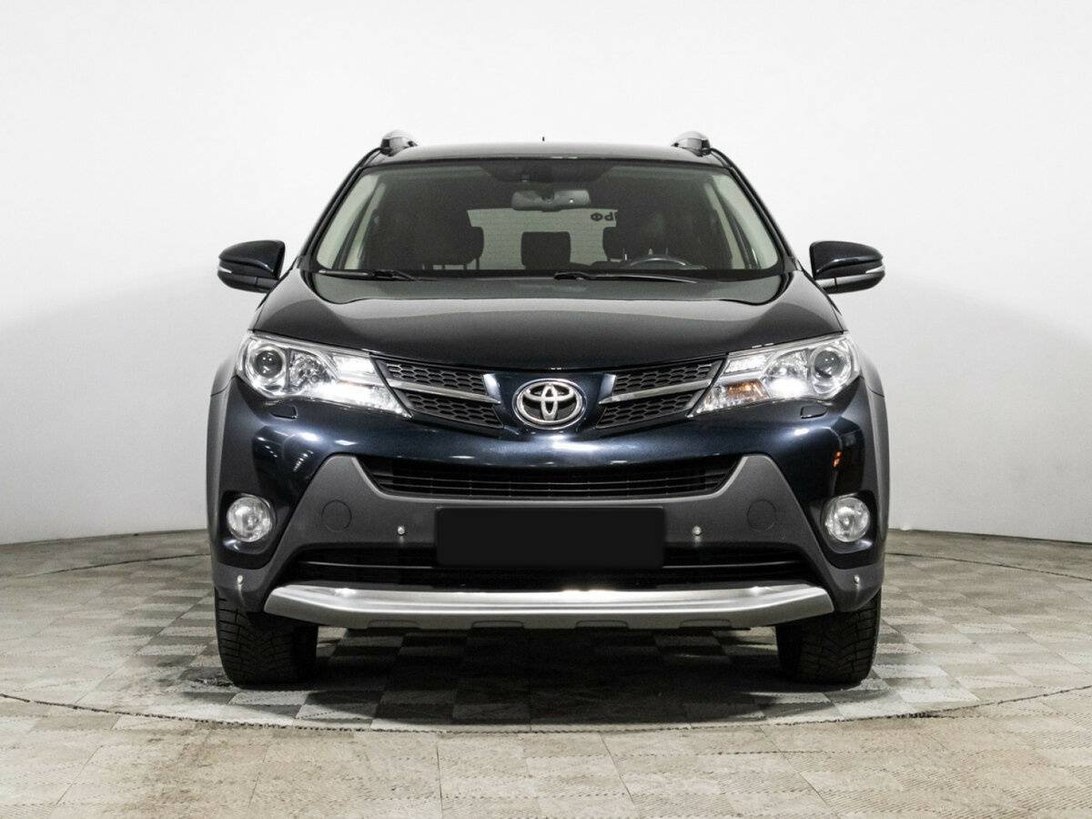 Toyota RAV4 с пробегом — 2015 год. Фото: #1