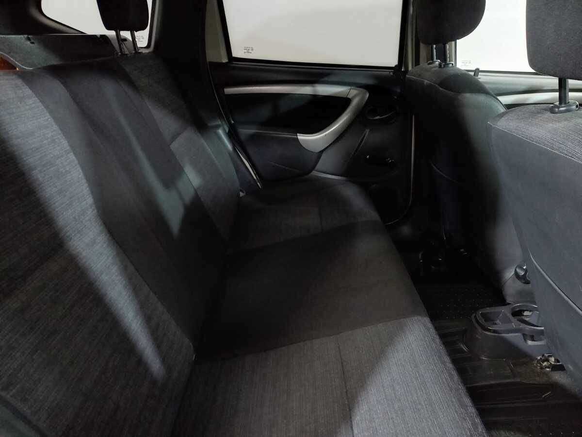 Renault Duster с пробегом — 2014 год. Фото: #10