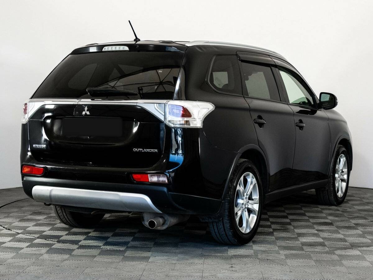 Mitsubishi Outlander с пробегом — 2014 год. Фото: #3