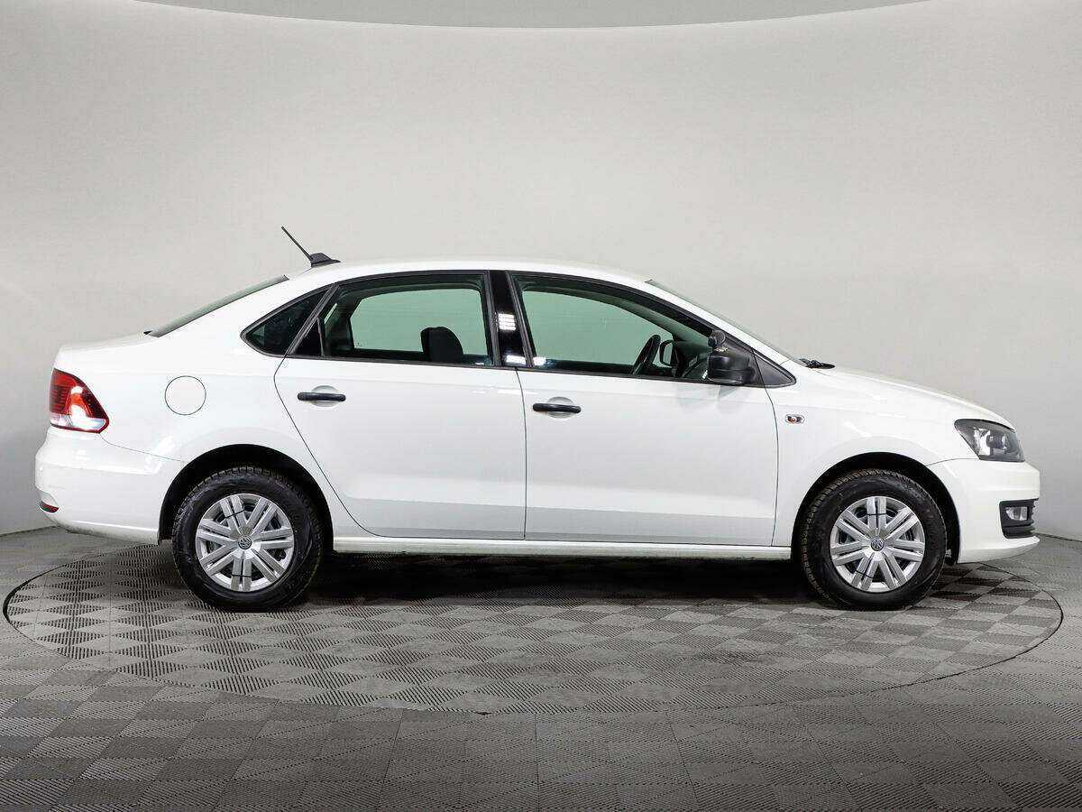 Volkswagen Polo с пробегом — 2018 год. Фото: #3