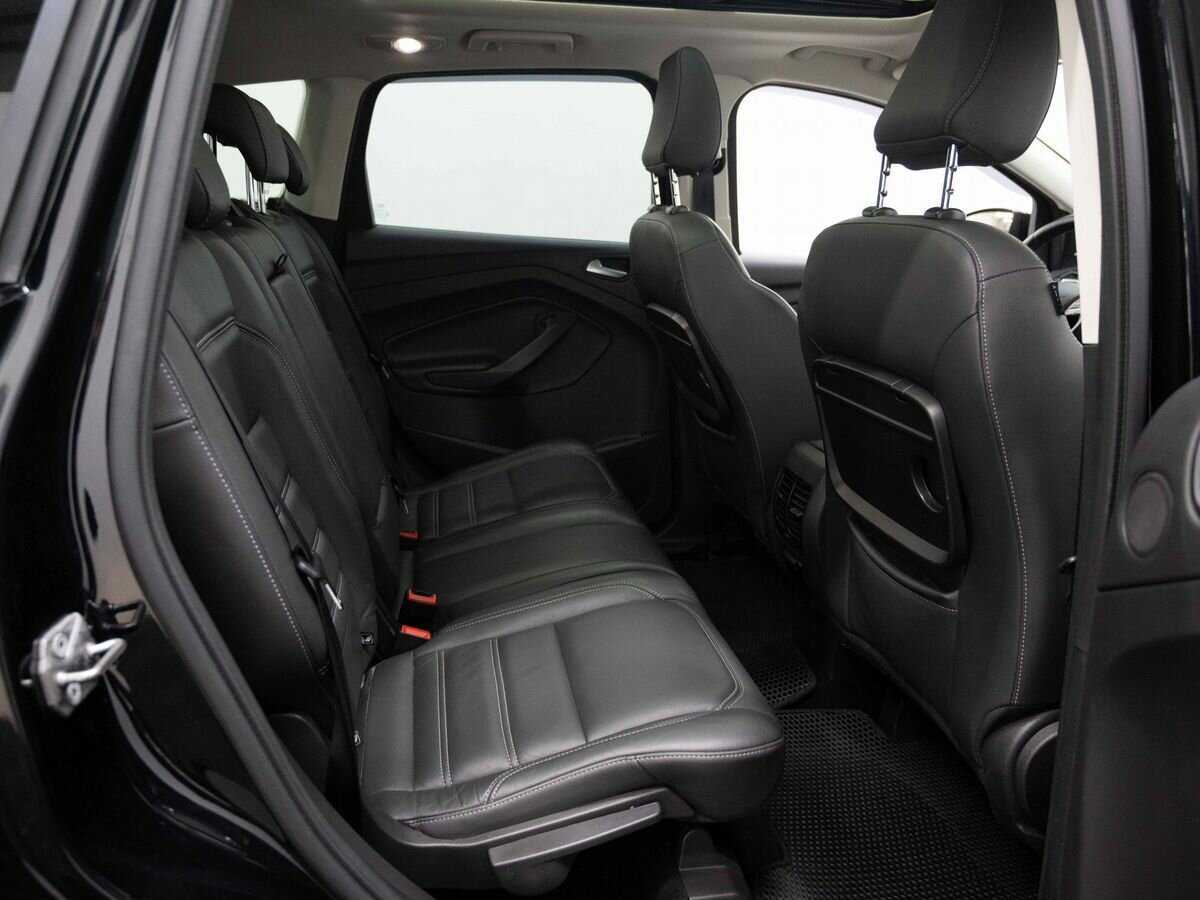 Ford Kuga с пробегом — 2017 год. Фото: #9