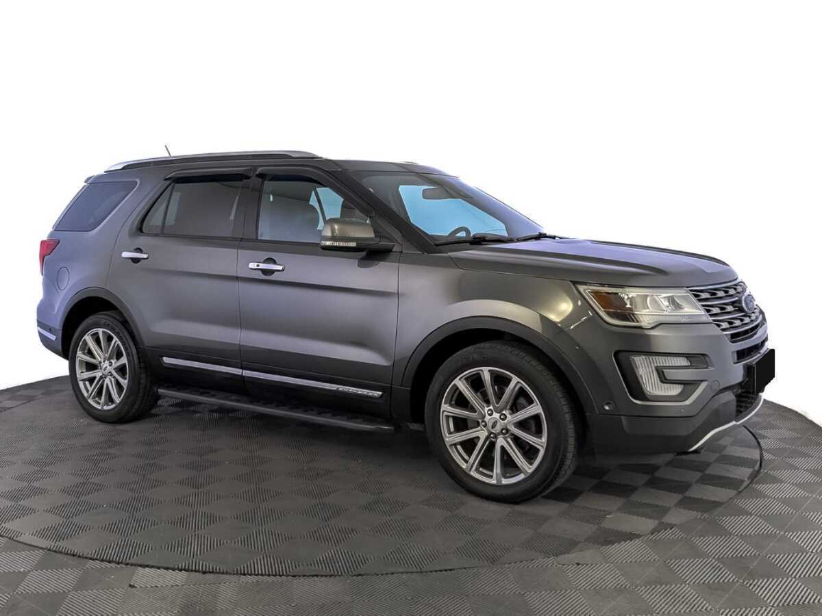 Ford Explorer с пробегом — 2017 год. Фото: #2