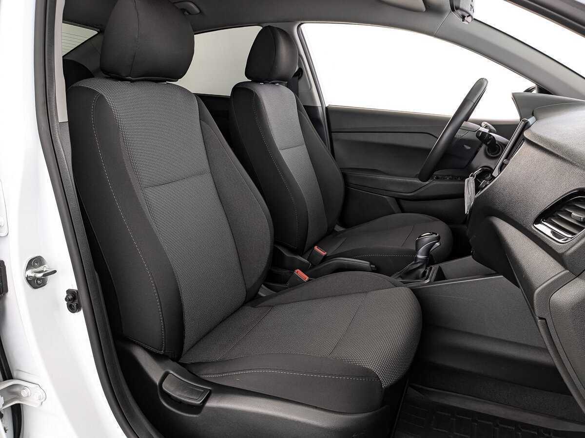 Hyundai Solaris с пробегом — 2020 год. Фото: #21