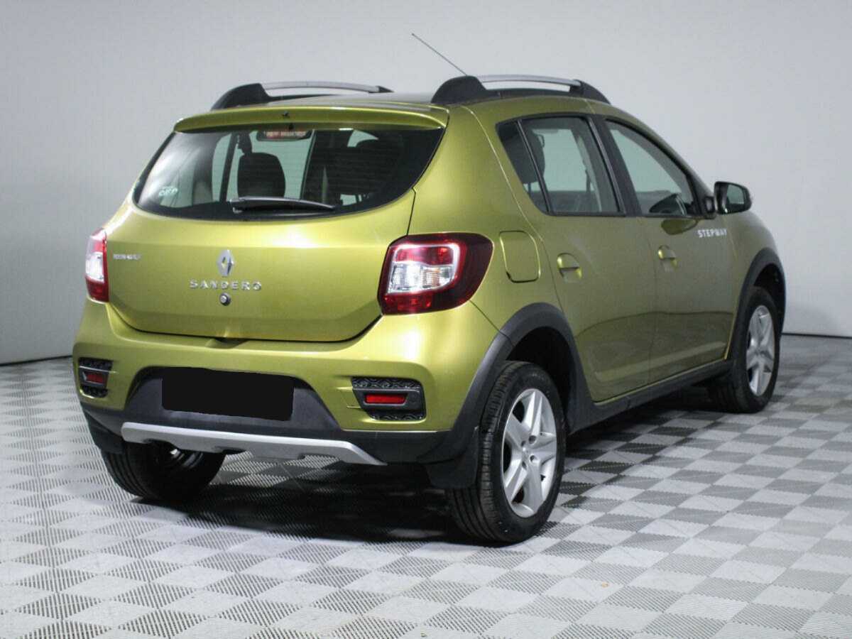 Renault Sandero с пробегом — 2017 год. Фото: #3