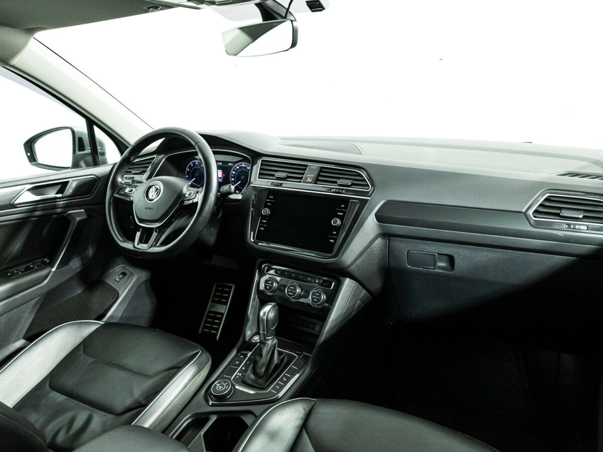 Volkswagen Tiguan с пробегом — 2018 год. Фото: #8
