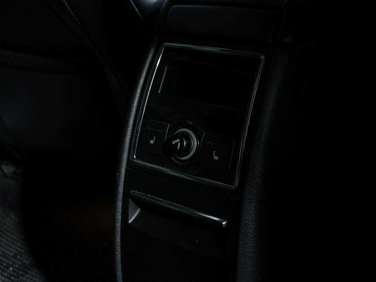 Skoda Superb с пробегом — 2014 год. Фото: #18