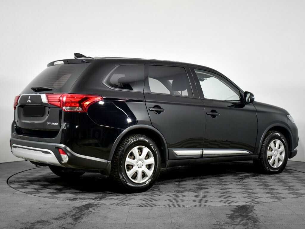 Mitsubishi Outlander с пробегом — 2019 год. Фото: #3