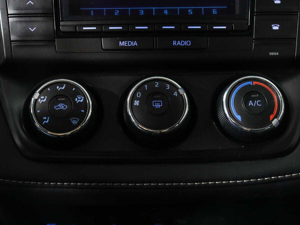 Toyota RAV4 с пробегом — 2016 год. Фото: #14