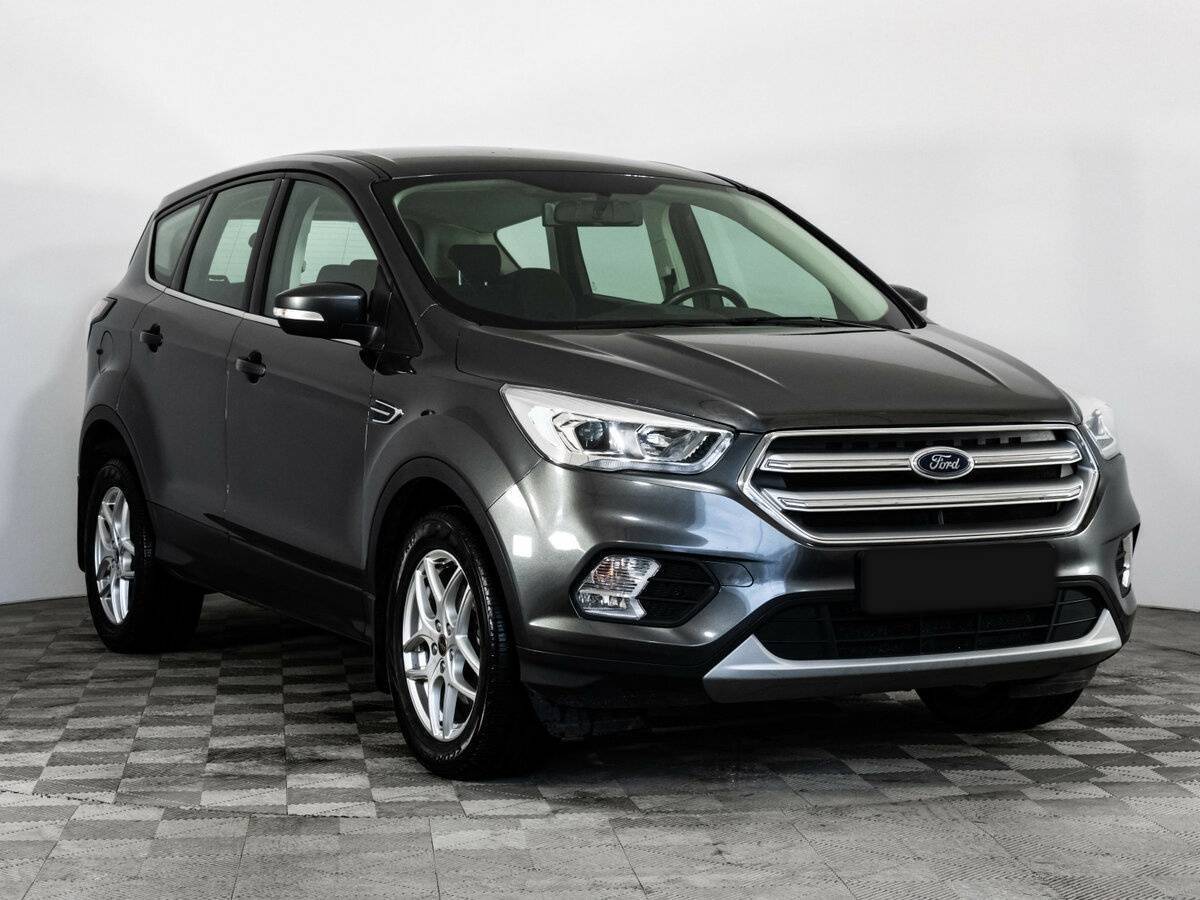 Ford Kuga с пробегом — 2017 год. Фото: #2
