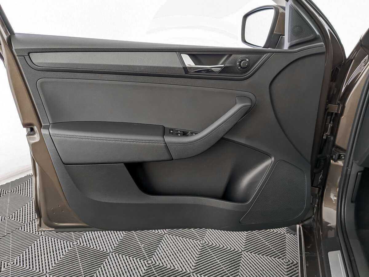 Skoda Rapid с пробегом — 2020 год. Фото: #13