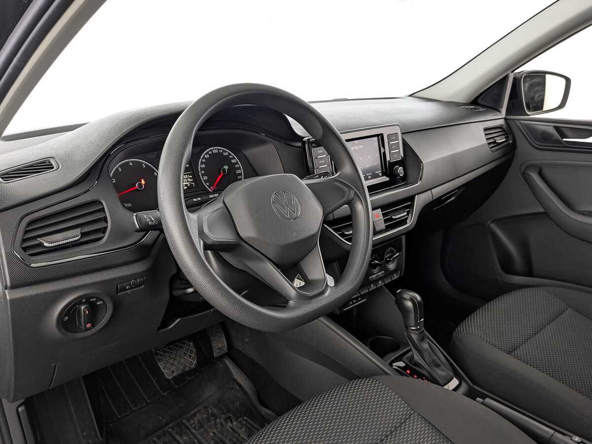 Volkswagen Polo с пробегом — 2020 год. Фото: #13