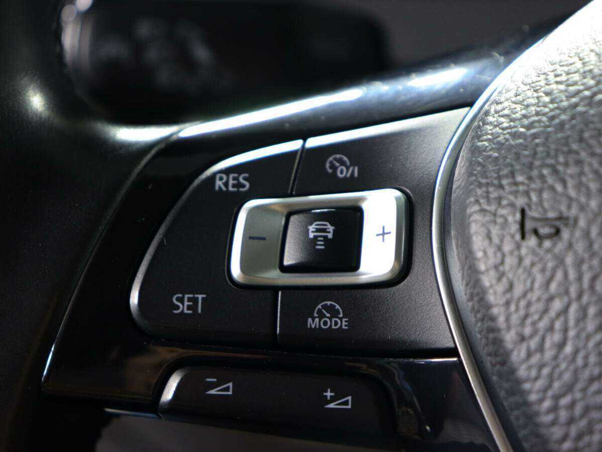 Volkswagen Golf с пробегом — 2013 год. Фото: #18