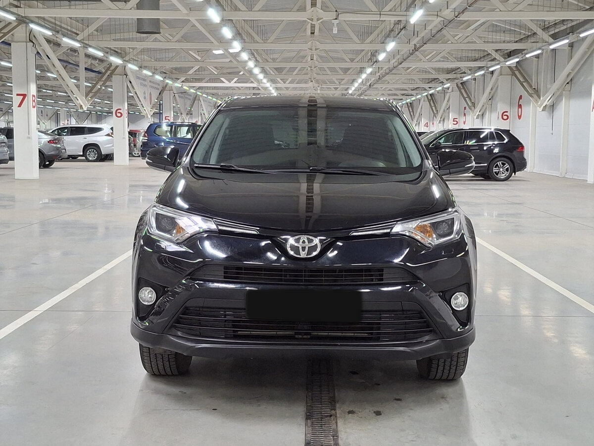 Toyota RAV4 с пробегом — 2019 год. Фото: #1