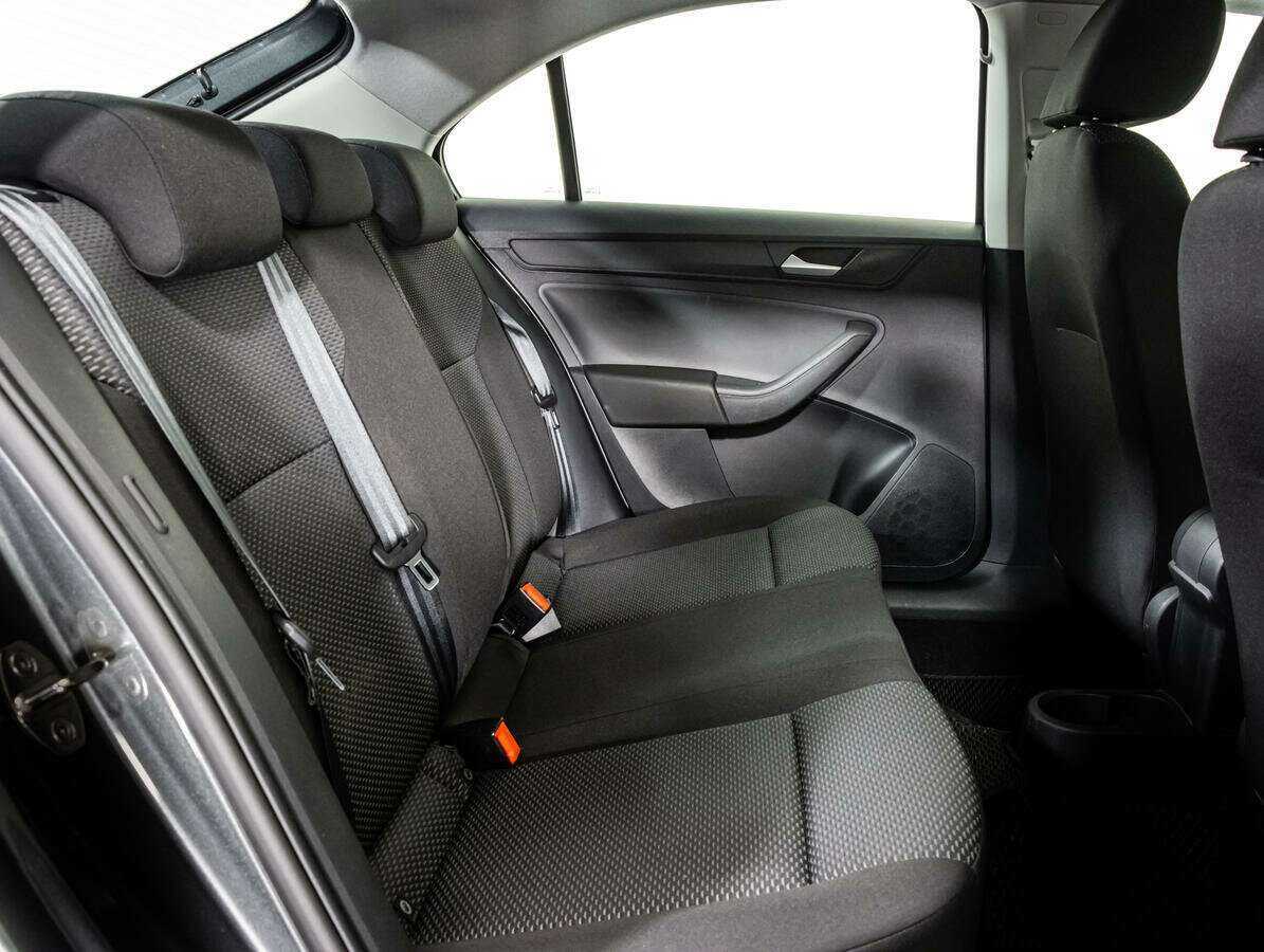 Volkswagen Polo с пробегом — 2021 год. Фото: #13