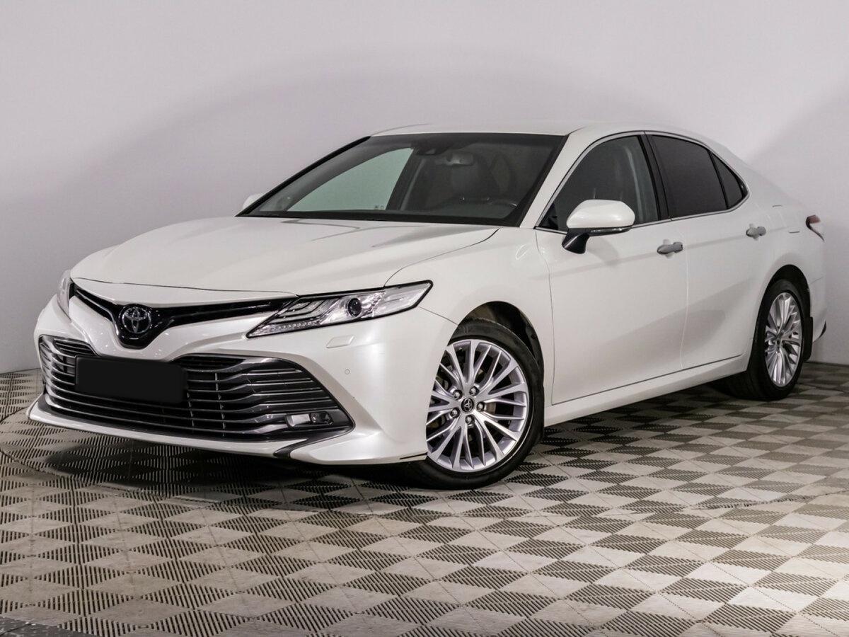Toyota Camry с пробегом — 2019 год. Посмотреть фото