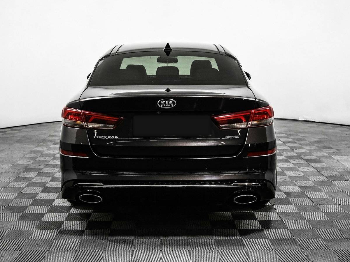 Kia Optima с пробегом — 2018 год. Фото: #5