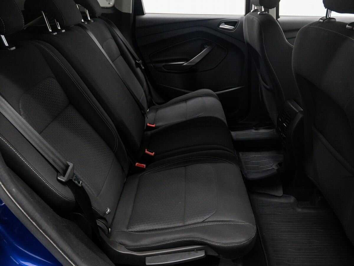 Ford Kuga с пробегом — 2017 год. Фото: #9