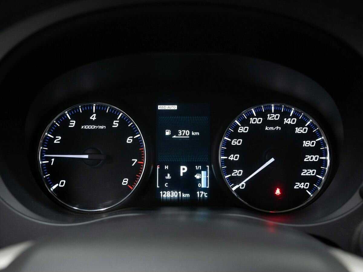 Mitsubishi Outlander с пробегом — 2012 год. Фото: #16