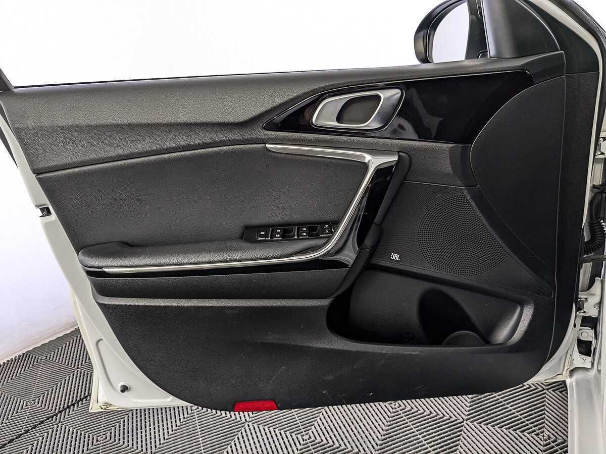 Kia Ceed с пробегом — 2019 год. Фото: #18